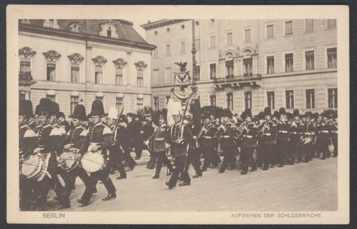 Aufziehen der Schlosswache, Berlin