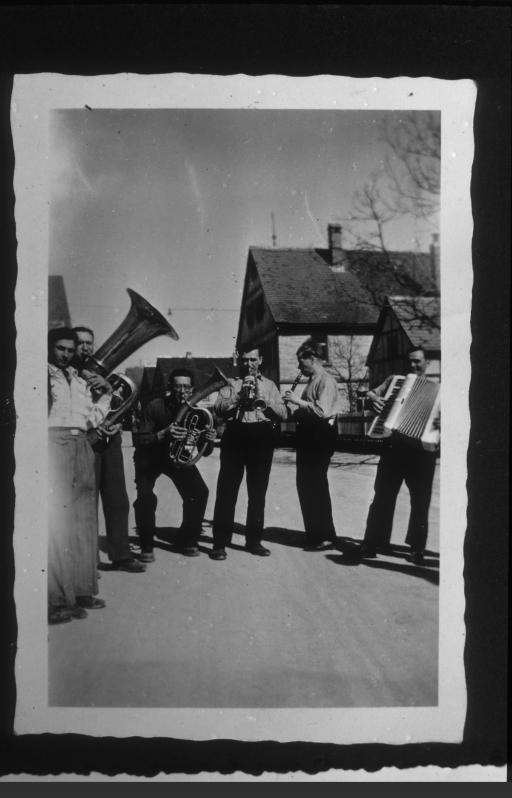 [Kirchweihmusikanten in Sechselbach, 1950er Jahre]