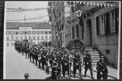 [Werkkapelle Schmotzer Windsheim, 1930er Jahre, unter Leitung von Karl Schirmer]