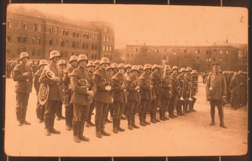 [Musikkorps der Reichswehr, I. Batterie des 21. Infanterie-Regiments in Würzburg, Obermusikmeister Hans Sauter, 1925]