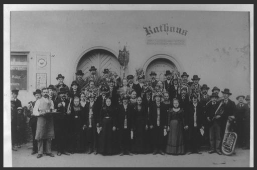 [Gesellschaft mit Plantänzern, Gochsheim 1902]