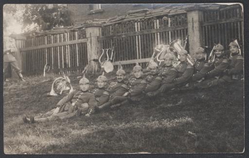 [Militärkapelle bei Manöver in Hammelburg, 1912]