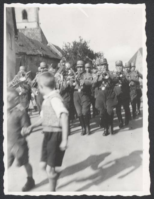 [Militärkapelle in Gochsheim]