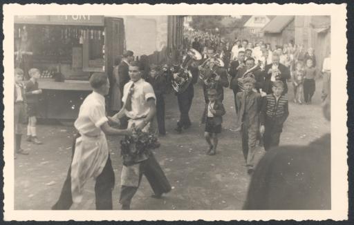 [Kapelle Stiefler auf Pittersdorfer Kirchweih, 1951]